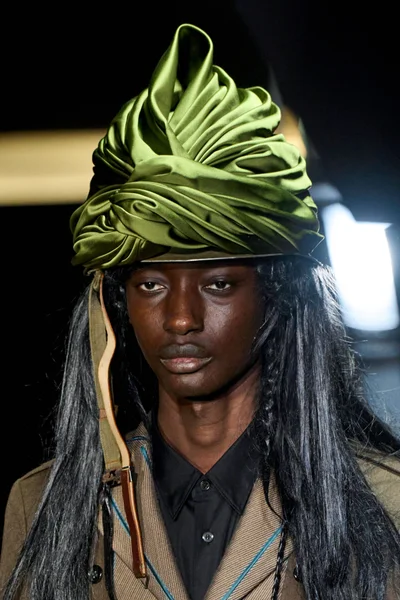 Look 34